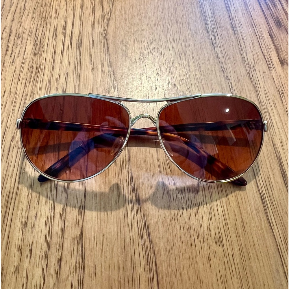 Women’s Oakley Sunglasses - Tortoise